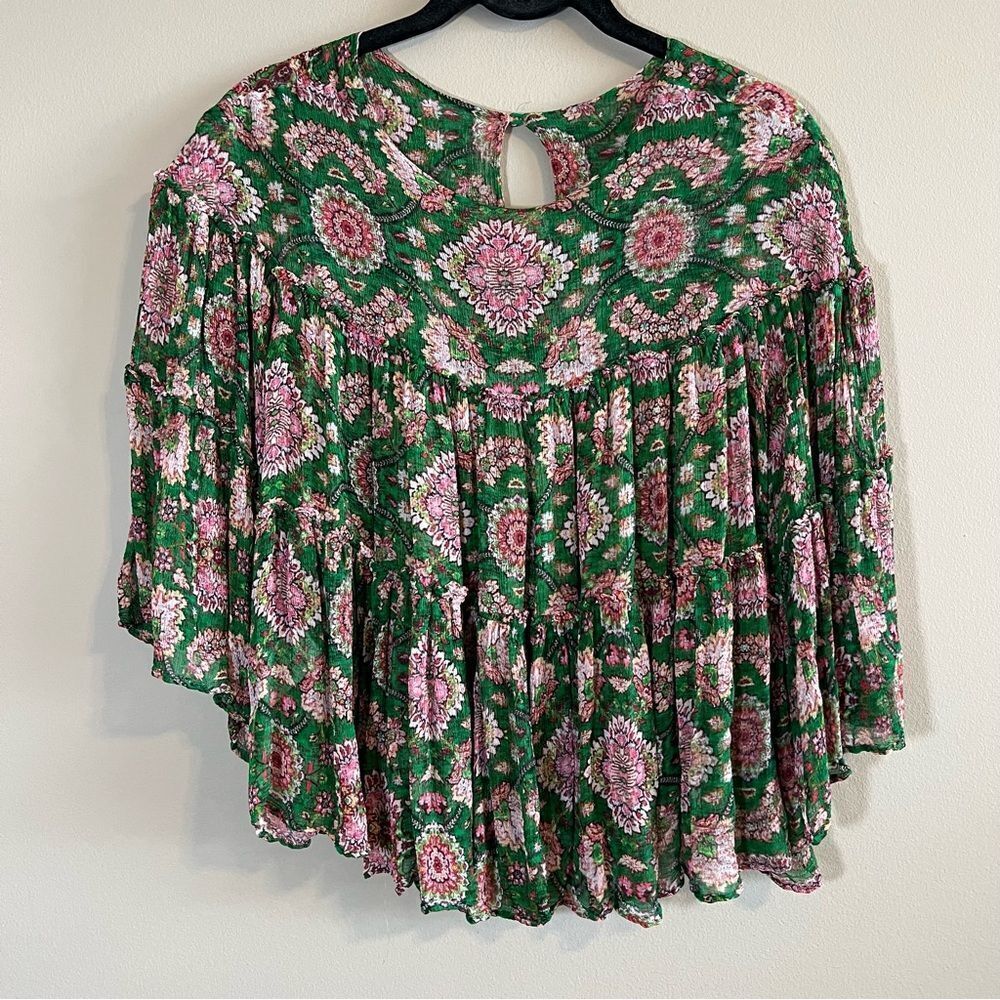 ✨ Anthropologie Women’s Green &‎ Pink Floral Mandala Top XSP